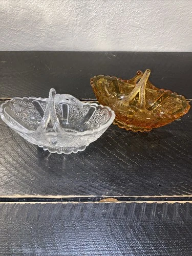 VTG Fenton 2 Glass Daisy & Button Split Twig Handle Baskets- Amberina& Clear