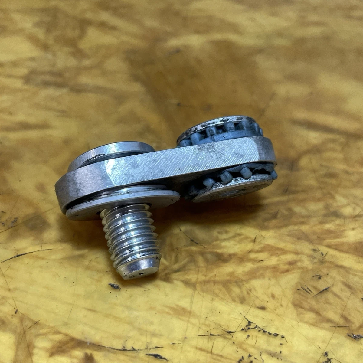 DUCATI 916 OEM EXHAUST LOWER BRACKET MOUNT 748 996 998