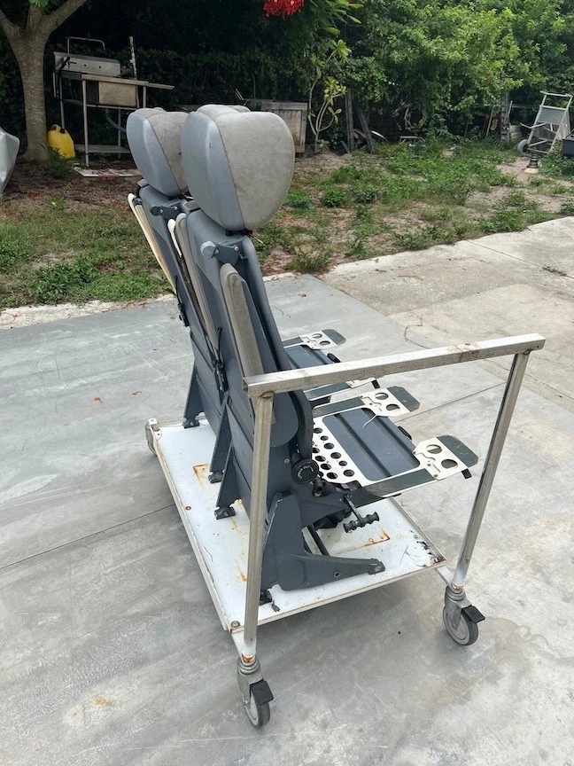 bombardier CRJ200  2 Pilot seats / flight simulator - Image 3 of 4