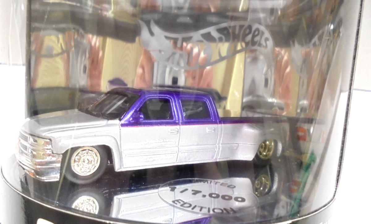 Hot Wheels RARE Chevy Crew Cab 2003 Oil Can Limited Edition 2 Of 4