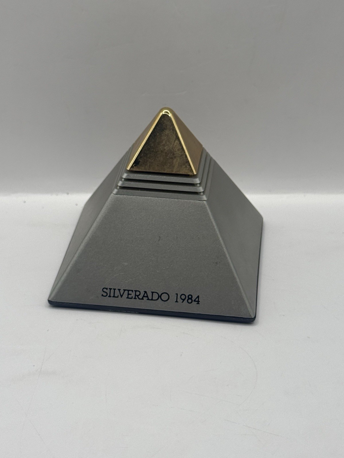 1984 Vintage Seiko Talking Pyramid Alarm Clock QEK101S Tested Works