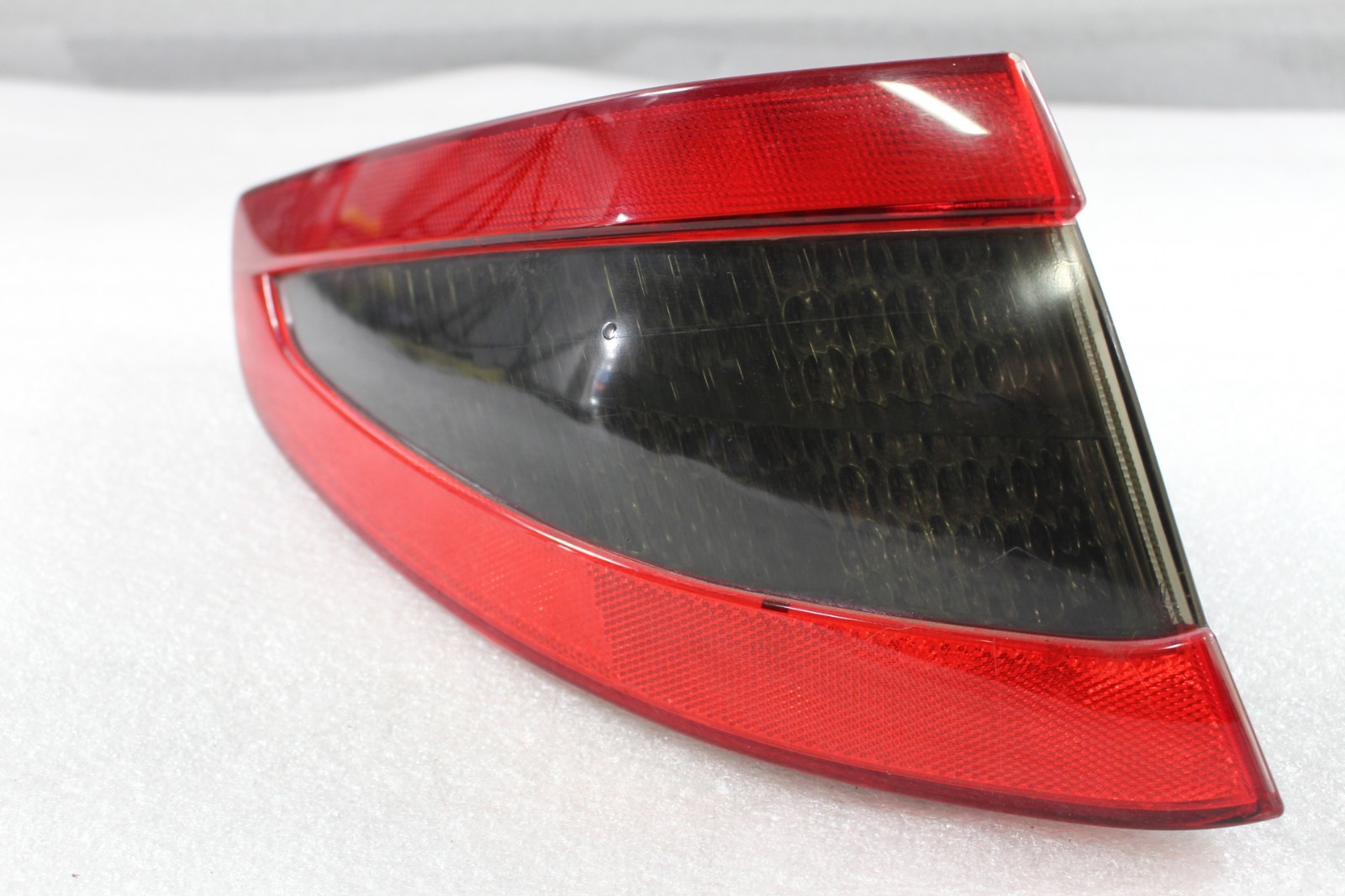 Maserati GranTurismo Left Outer Tail light P/N 231565