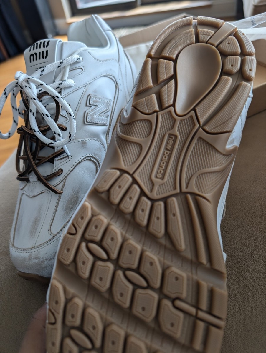 RARE Auth NWT Miu Miu x New Balance 530 - Size 43 White RARE Auth NWT Miu Miu x New Balance 530 - Size 43 White
