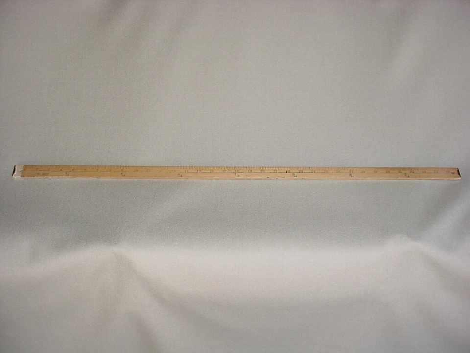 7-5/8Y Kvadrat 473871 Wool Twill Light Daper Grey Drapery Upholstery Fabric - Image 2 of 4