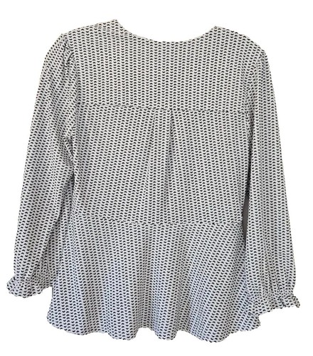 Monteau Los Angeles Blouse Faux Wrap 3/4 Sleeve Black White Geometric Medium NWT - Picture 3 of 6