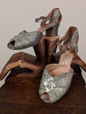 ANTIQUE 1930 S BURNISHED SILVER HIGH HEEL SHOES W OPEN TOE