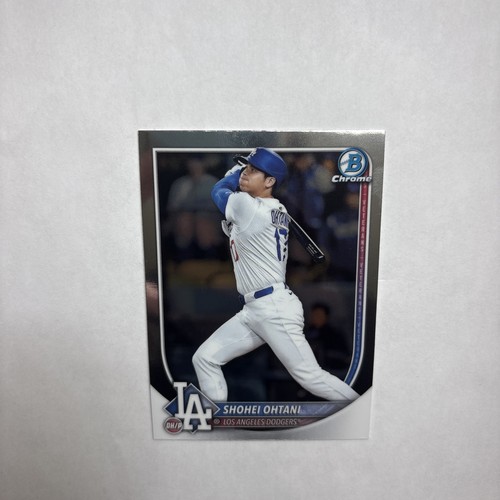 Topps 2025 Bowman Chrome Shohei Ohtani #17 Los Angeles Dodgers Baseball Card