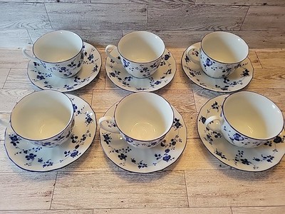 Noritake Elegance in Blue Teacups & Saucers Set 8133 12-Pc Vtg Japan Scalloped 