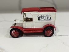 ERTL 1913 Model T Van - Idaho Centennial Bank, 1890-1990, With Key