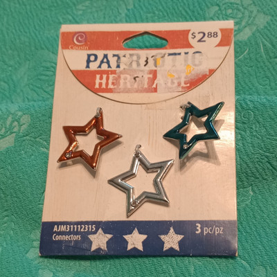 Cousin Patriotic Heritage Star Connector Charms 3pc Red Silver Blue AJM31112315