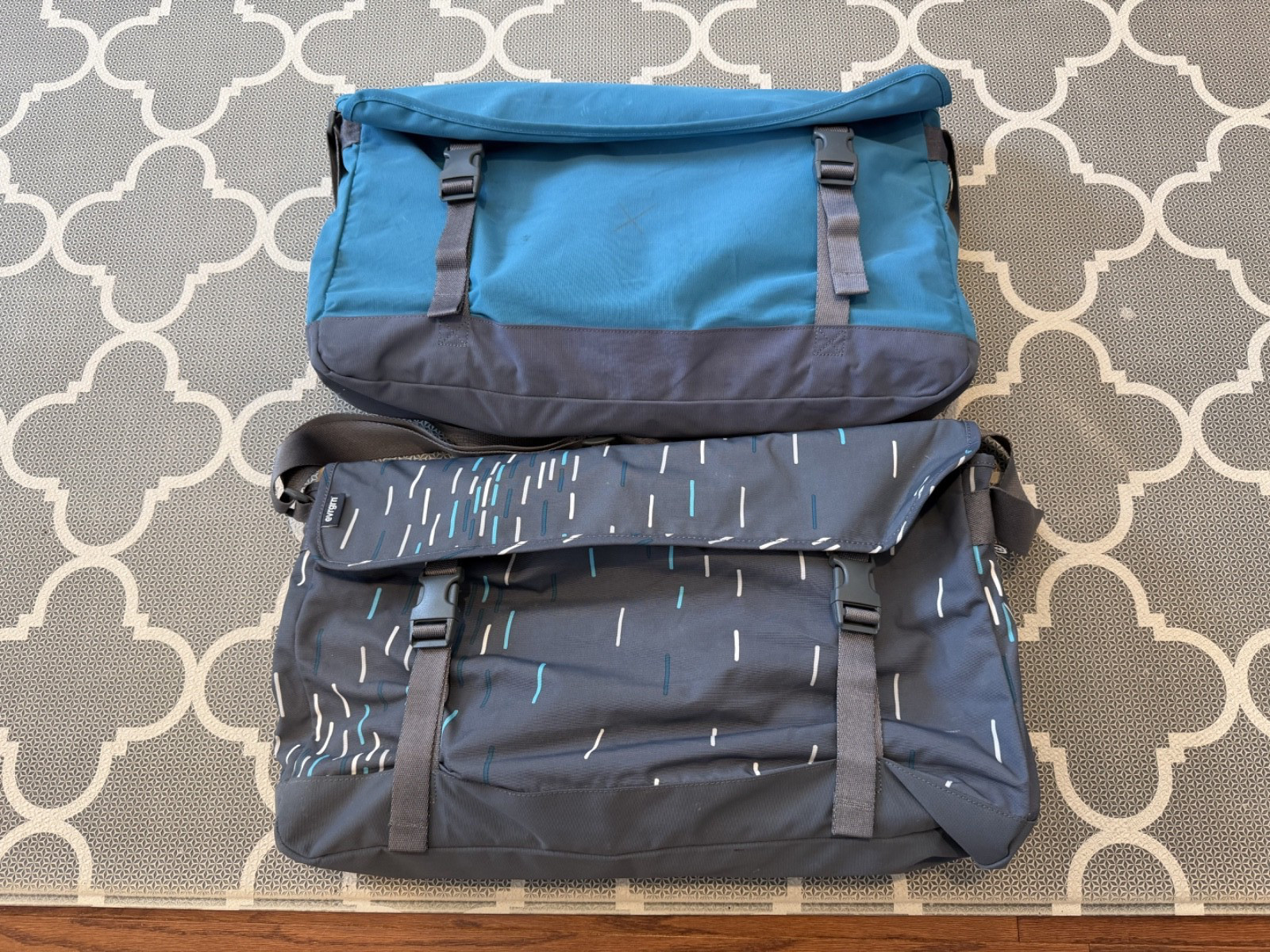 S (2-pack) &ndash; Blue & Gray &ndash; Excellent Condition