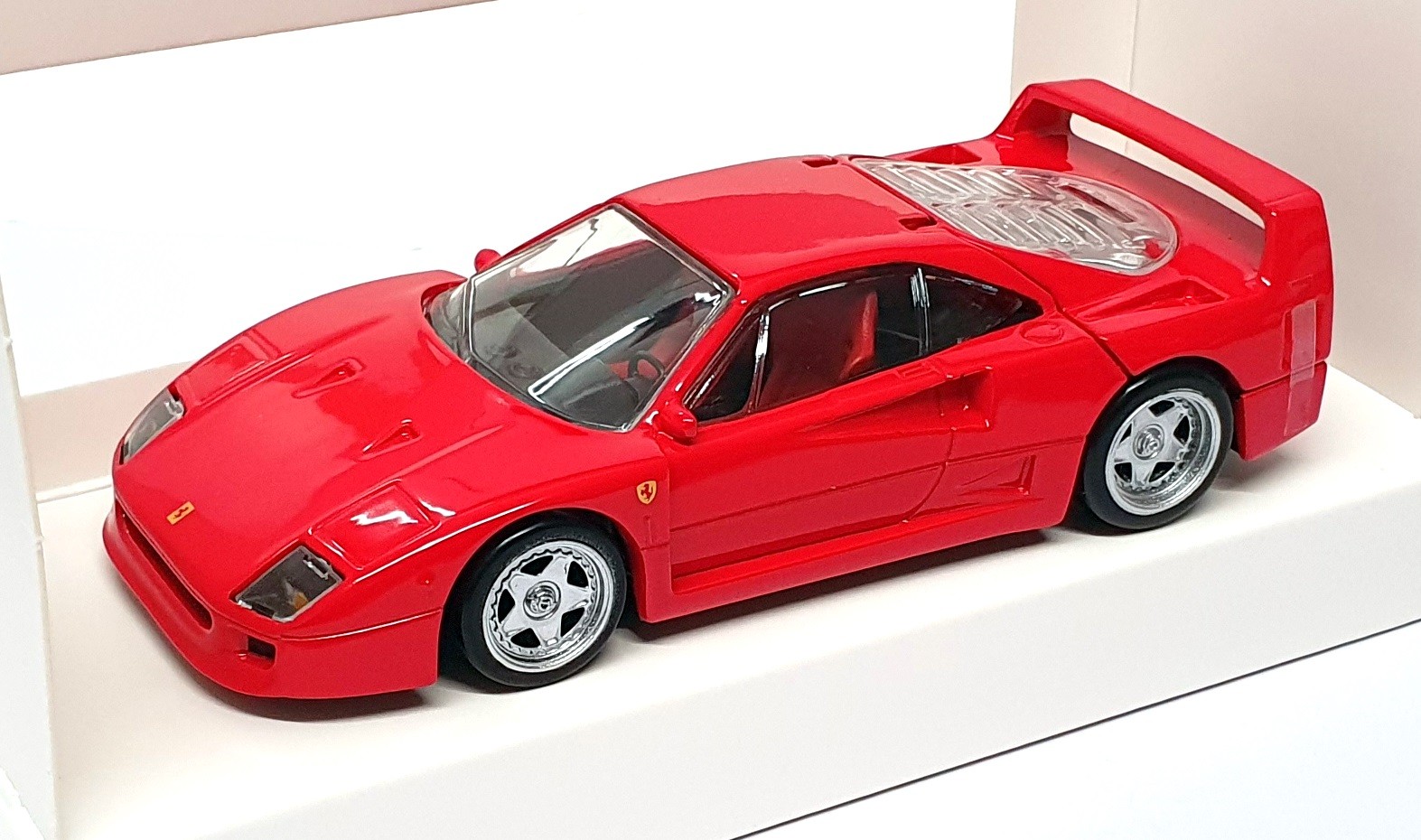 Norev Ferrari F40 1987 1:43 730001