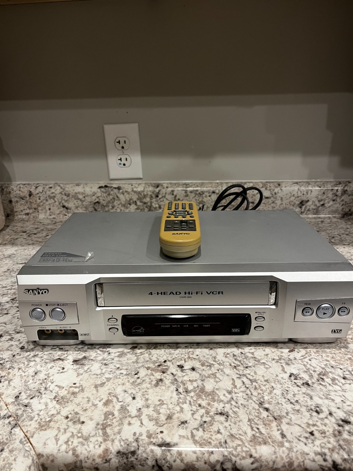 Nice WORKING Sanyo VWM-800 4-Head Hi-Fi VHS VCR with Remote - Fully Tested