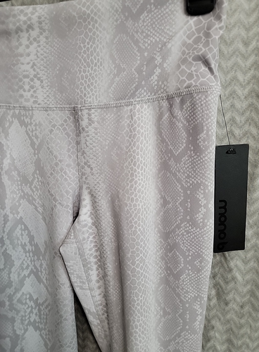 Snakeskin Leggings Light Gray Women's Small Stretch Comfort Training Gym Workout - Picture 2 of 3
