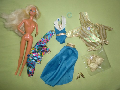 Vintage Barbie Sea Holiday im Original Outfit mit Ohrschmuck und seltener Jacke! - Bild 2 von 18