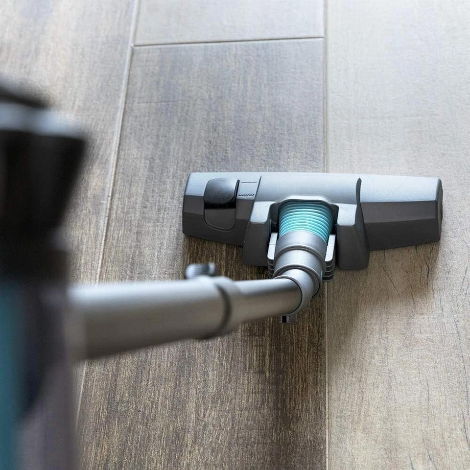 Aspirador vertical CECOTEC CICLONICO CON FILTRO CON CABLE Y ACCESORIOS - Imagen 2 de 4