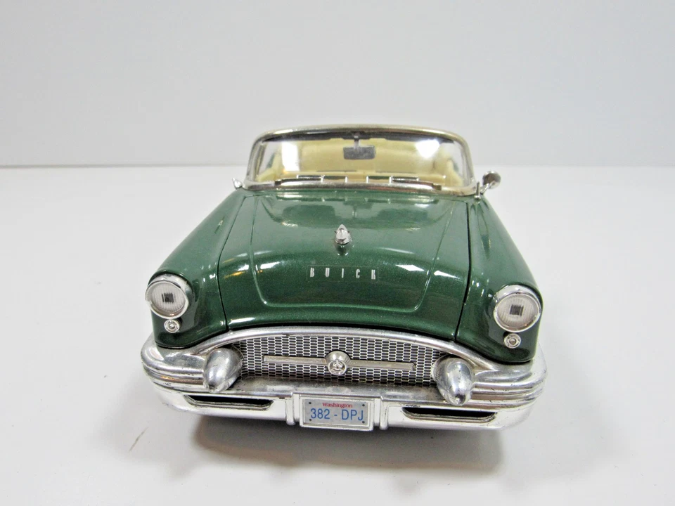 Buick Century 1955 convertible Mira Solido escala 1/18 hecho en España #MC5-2 Foto 2 de 4