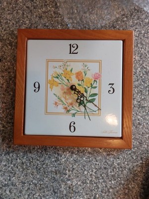 Seth Thomas Analog Clock Square Oak Finish Working Condition