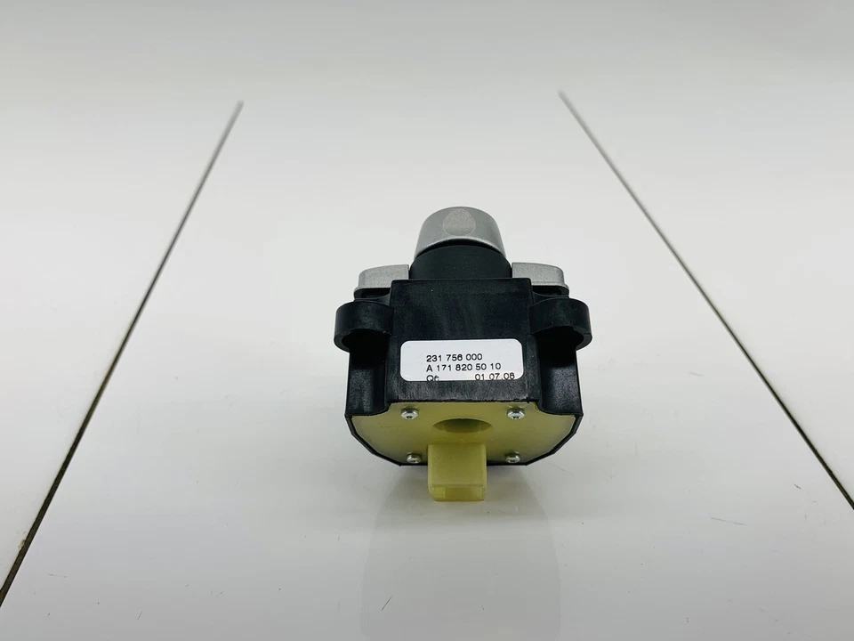 09-11 MERCEDES BENZ SLK300 FRONT CENTER CONSOLE MULTIFUNCTIONAL SWITCH OEM - Image 4 of 4