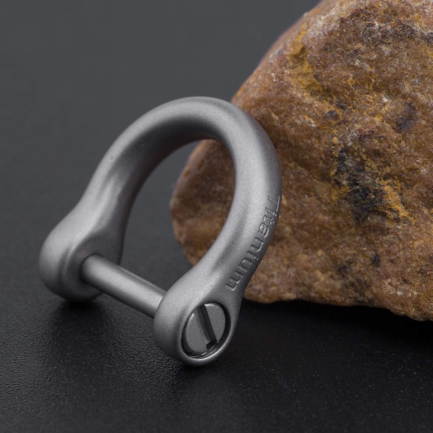 TISUR Titanium D-Rings with Screw Shackle, U Shape Key Chains tiny, Matte 