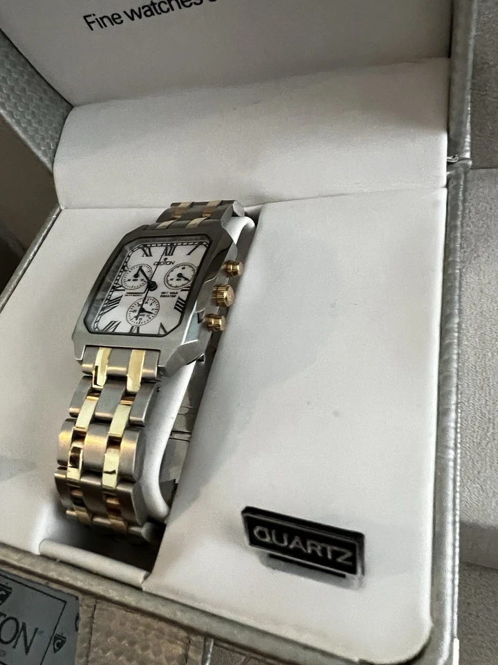 CROTON 18K GOLD BEZEL & CROWN And LINKS, SAPPHIRE CRYSTAL, NOS. Swiss - Image 4 of 4