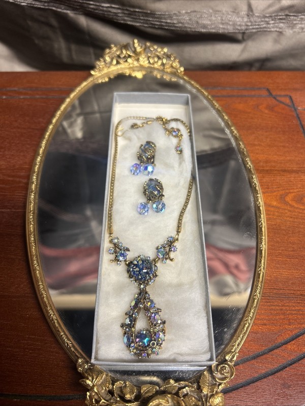 1958 Hollycraft Blue Cats EyeNecklace And Earrings Set