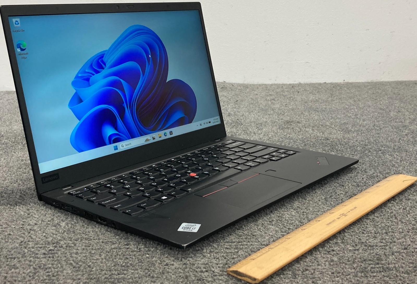 lenovo x1 carbon gen7, 14-Inch Laptop, with Intel Core i7 10th Gen., Windows 11 Pro