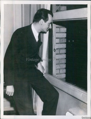 White Collar Worker Suit Trousers Vintage Clothing Historic Vintage Photo 6x8