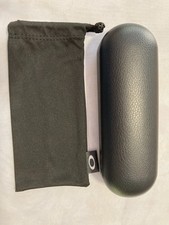 Oakley Authentic Slim Eyeglasses/Sunglasses Case Black Clam Shell