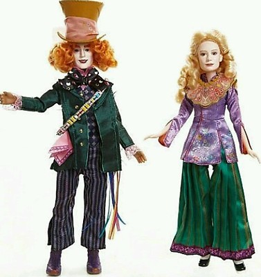 Disney Alice Through the Looking Glass Deluxe Alice Mad Hatter