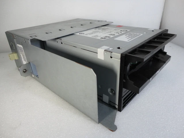 LTO3 2Gb FC with tray for SUN L180 314828505 419686701 1000856-02 003-0528-01 - Image 2 of 3