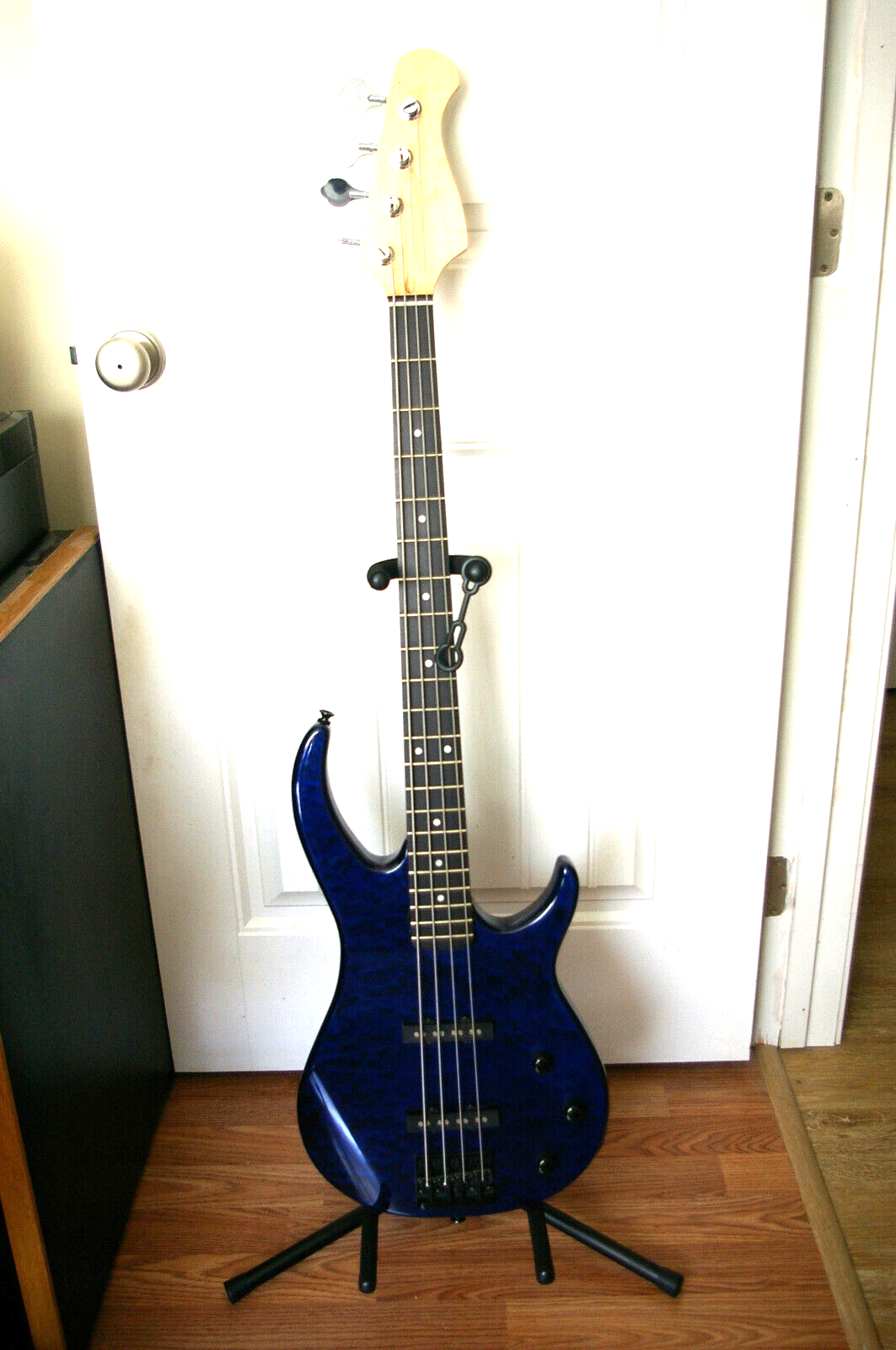 Peavey Millenium 4String Bass Blue Finish Read Description Good