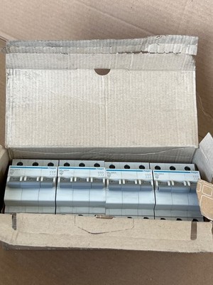(One Box= 4 Pcs) Hager MU325A C25 Circuit Breaker