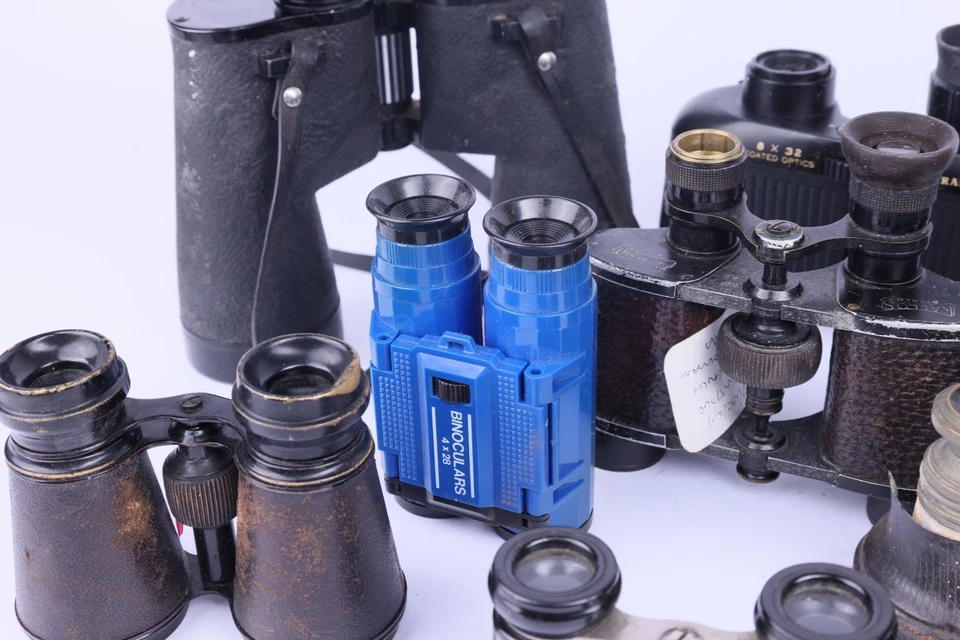 Assorted Vintage Binoculars of Various Brands Job Lot - Image 3 of 4