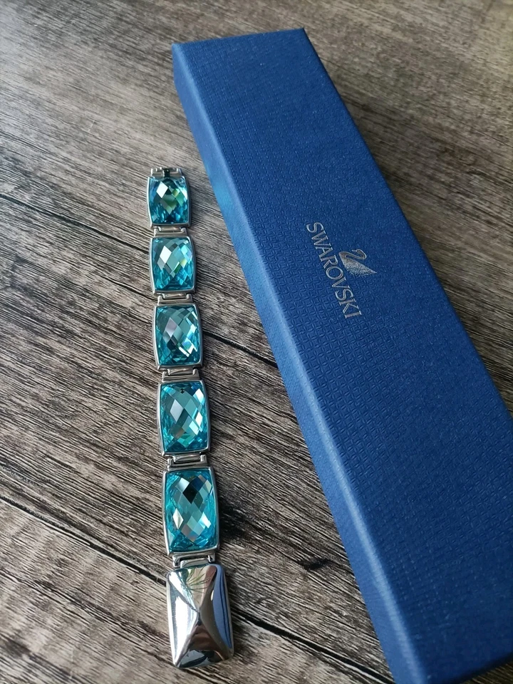 Swarovski Nirvana Armband mit hellblauen Kristallen Kleines Handgelenk 18 cm - Bild 3 von 4