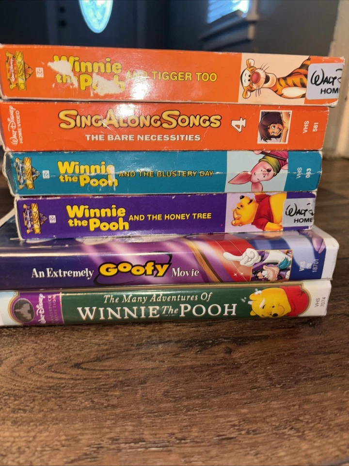 Winnie The Pooh VHS Lot - Image 4 of 4