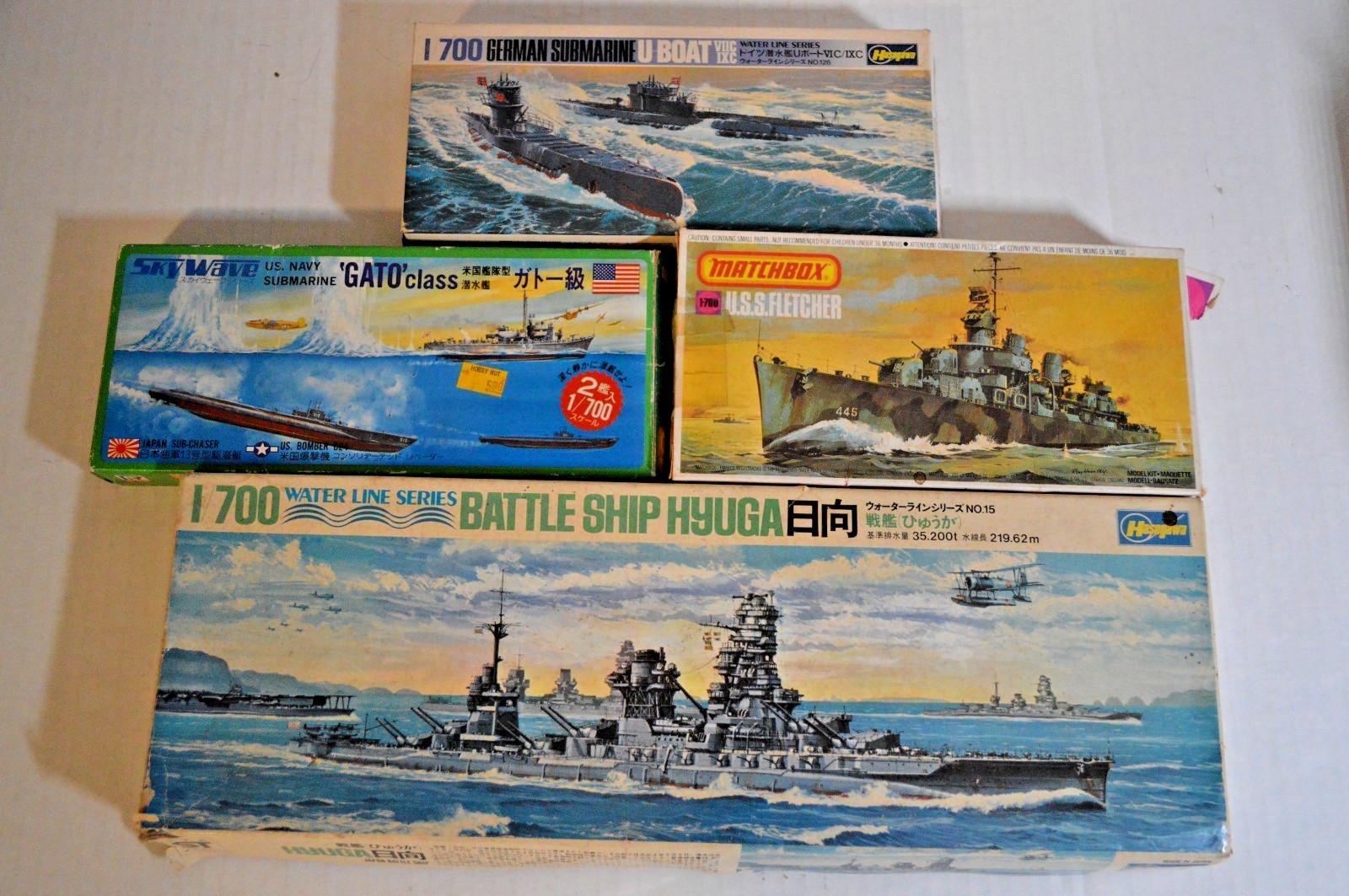 1/700 Scale Water Line Series Hyuga U Boat and Fletcher Gato Sub Parts Pieces