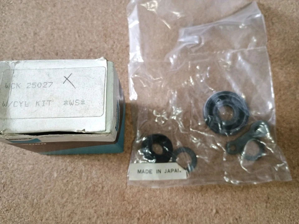 NEW NABCO FRONT WHEEL CYLINDER SEAL KIT - FITS: DATSUN 620 PICK-UP (1975-77) - Image 2 of 2