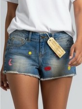Juniors denim raw hem shorts Embroidery cutoffs NWT trendy shorts size 5
