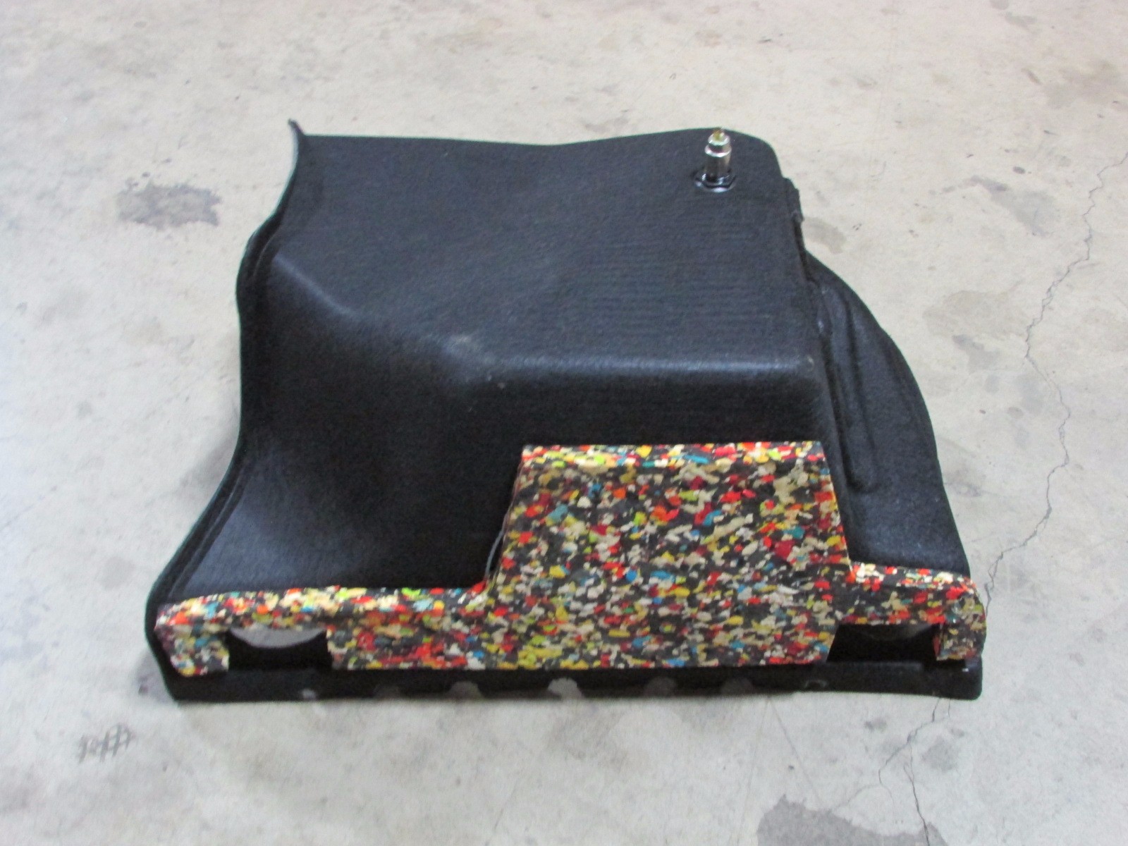 Maserati Quattroporte, LH Rear Trunk Carpet Side Cover, Used P/N 981306800