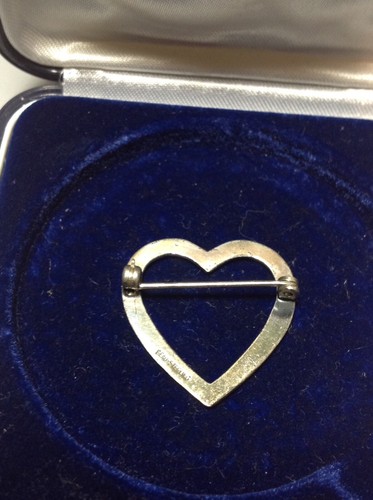 Vintage Beau Sterling Silver Embossed/ Etched Heart Brooch/Pendant - Picture 10 of 10