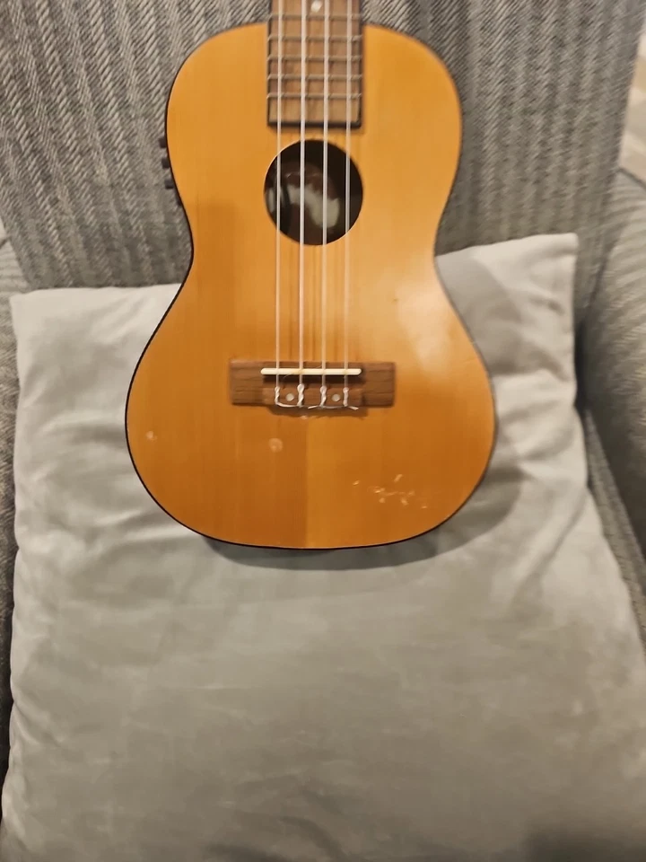 Mitchell MU50SE Acoustic-Electric Ukulele - Image 3 of 4