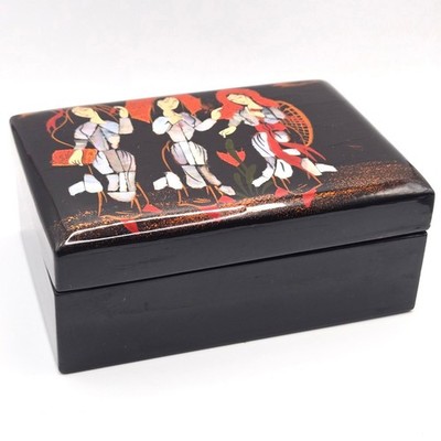 Black Lacquer Jewelry Box Mother of Pearl Inlay Scene Three Ladies Hinged Lid