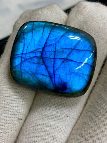 High Top Quality Natura Labradorite Gemstones Cabochon Blue Fire cushion 29X34MM - Picture 16 of 24