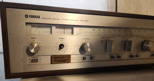 Vintage Yamaha Stereo Receiver CR-620 AM/FM 120 Volts - Tested & Works