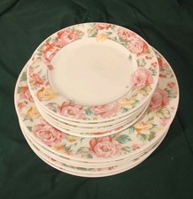 service table porcelaine 6 assiettes plates + 6 dessert avec possibilité 12 + 12