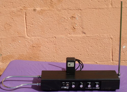 Pre-2004 Moog  Etherwave Signature series Theremin