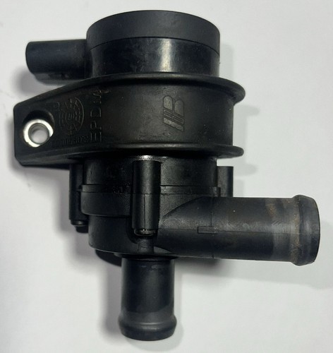 Zusatzkühlmittelpumpe VW Touran 1.4 TSI Bj 2008 1390 CCM 103 KW