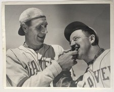 1937 Hack Wilson Type 1 Press Photo Portland Beavers