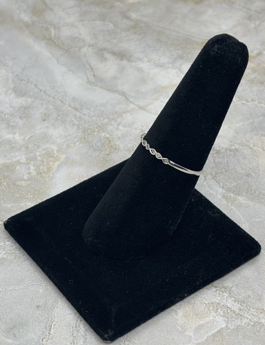 Infinity Design Sterling Silver CZ ring size 7- .5g(NR-T)JWL333 - Picture 3 of 7